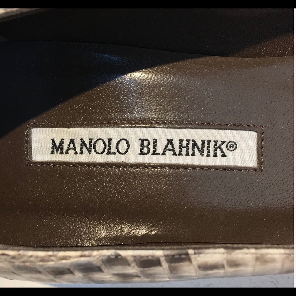 Manolo Blahnik BB Snakeskin 90mm Point-Toe Pump - Picture 6 of 8